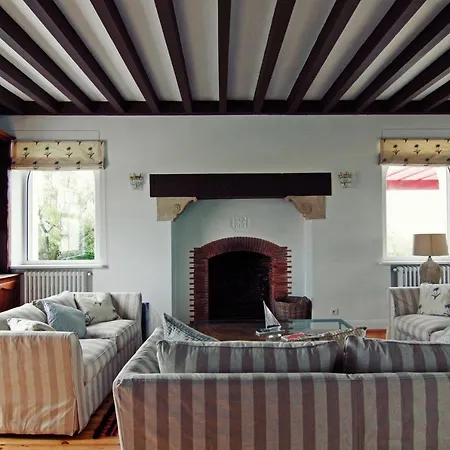 Villa Sleeps 12 Pool Bidart