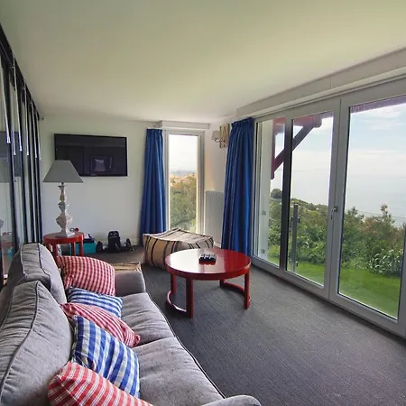 Sleeps 12 Pool